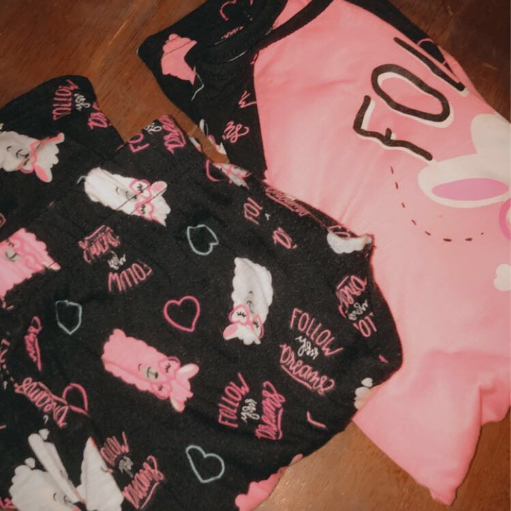 Kids pj set .